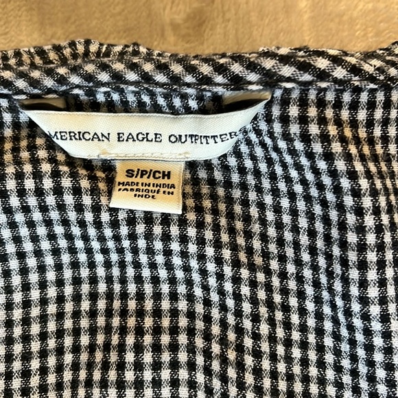 American Eagle Wrap Top - Picture 3 of 4